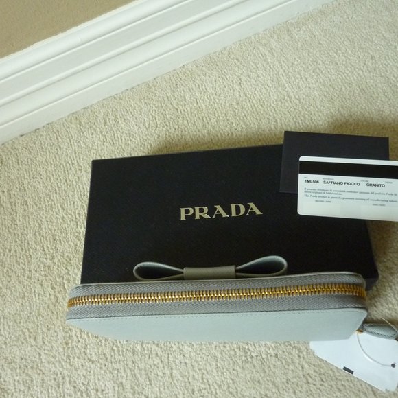 PRADA Saffiano Leather Logo Bow Zippered Wallet - Picture 5 of 12